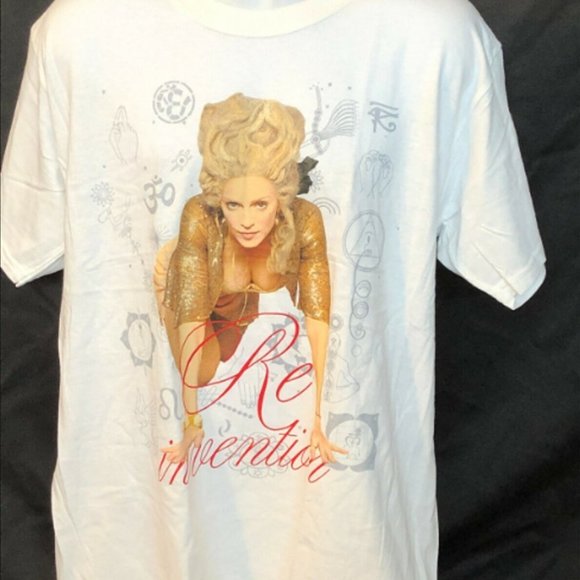 Madonna 2004 Tour White Tshirt Fans Gift Tee - Picture 1 of 4